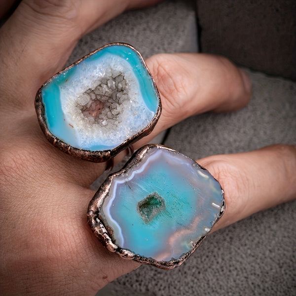 Natural Agate Stone Ring - Vintage Adjustable Third Eye Chakra Protection - Handmade Mental Health Healing Crystal Gemstone Jewelry - Ethical Natural Crystal for Clarity and Balance